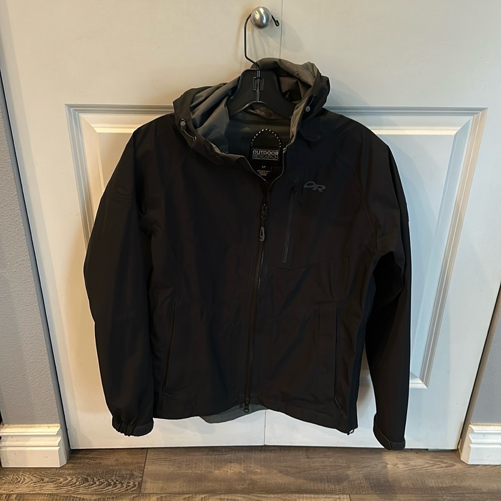 Outdoor Research women’s rain jacket size small